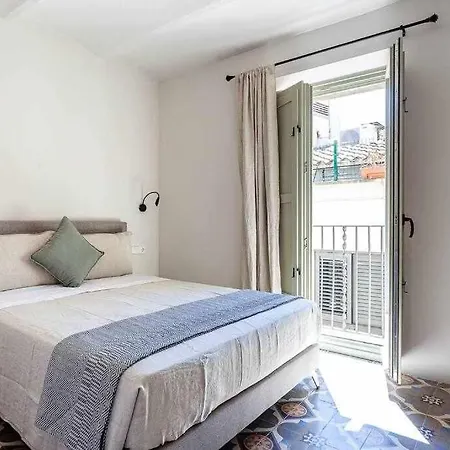 Velo Vern 3 Luxury Penthouse W Views Of City Wall Girona Exterior photo